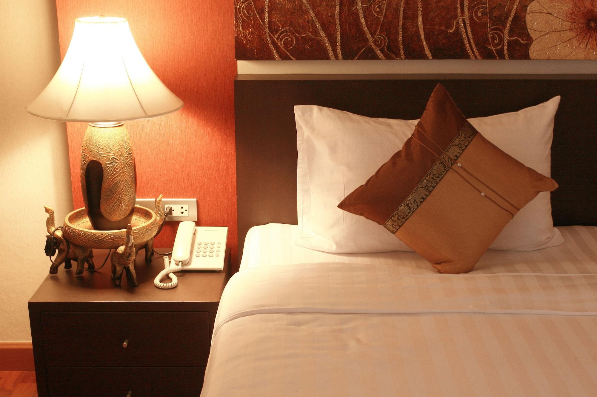 Mirth Sathorn Hotel Μπανγκόκ Εξωτερικό φωτογραφία