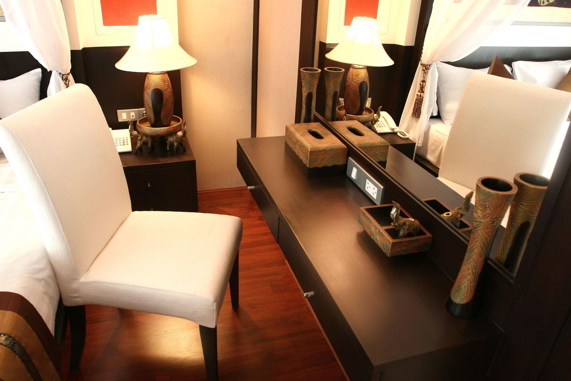 Mirth Sathorn Hotel Μπανγκόκ Εξωτερικό φωτογραφία