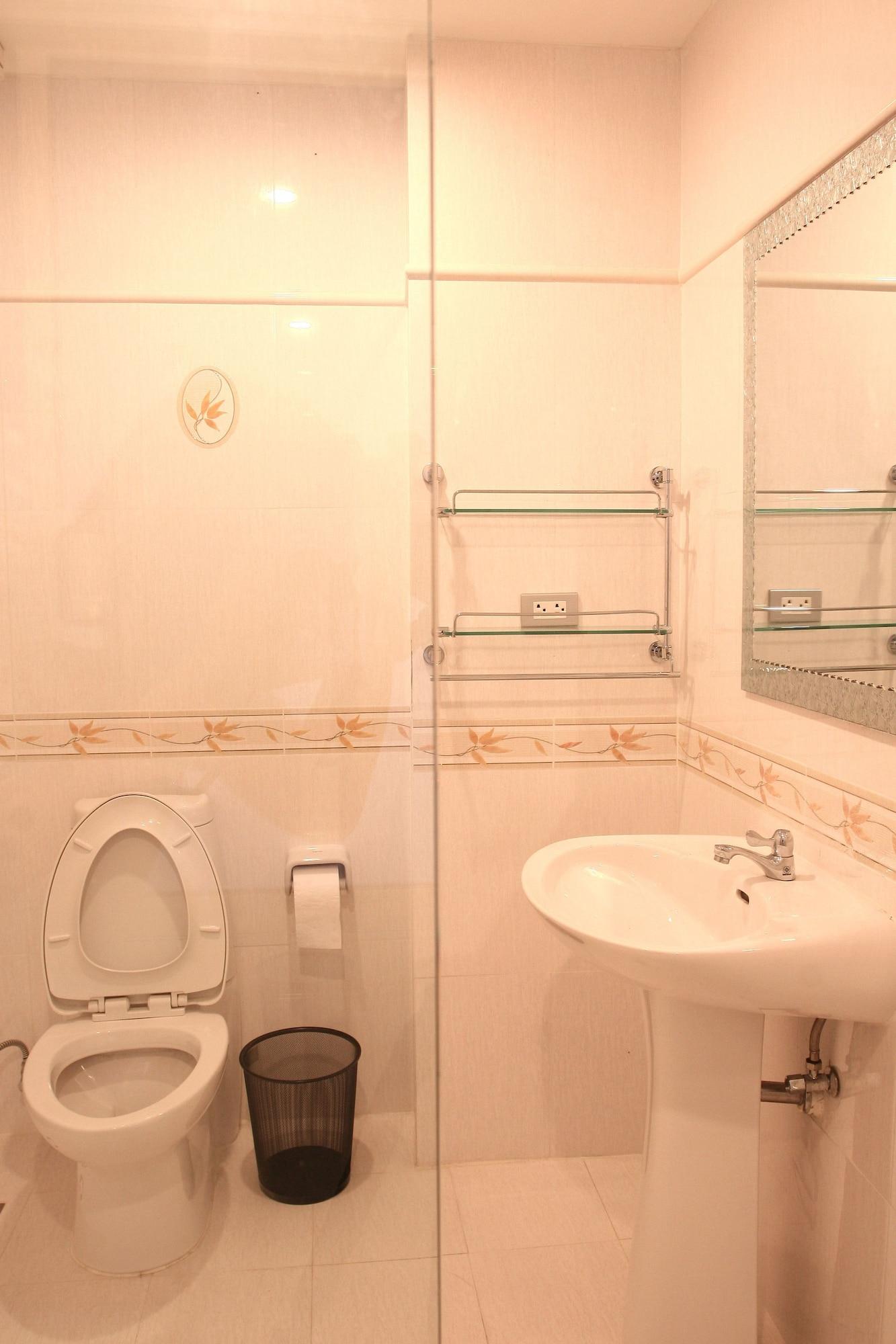 Mirth Sathorn Hotel Μπανγκόκ Εξωτερικό φωτογραφία