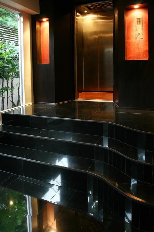 Mirth Sathorn Hotel Μπανγκόκ Εξωτερικό φωτογραφία